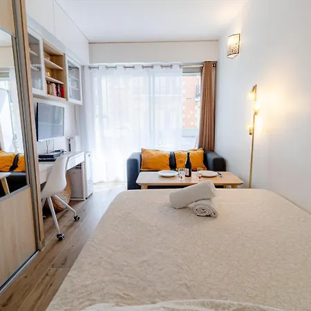 Apartment Tour Eiffel - Balcon - 16e - Calme Paris